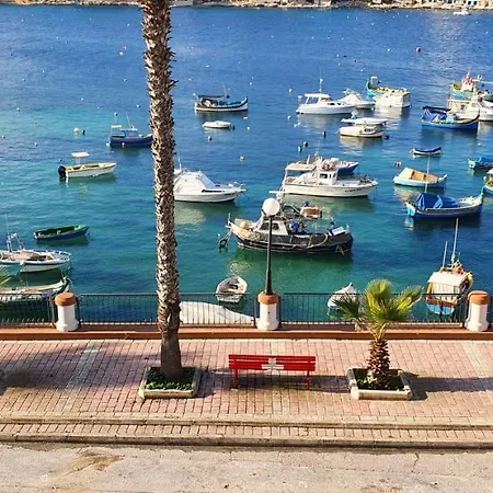 Carsons Court - Seafront - Fl 3 St. Paul's Bay
